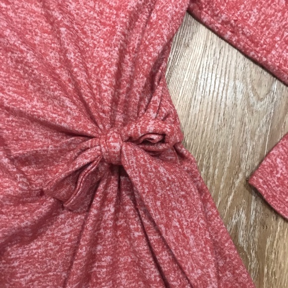 CABLE & GAUGE Bow Tie Detail Rust Color Sweater Long Sleeve Top M Like New - Picture 3 of 6